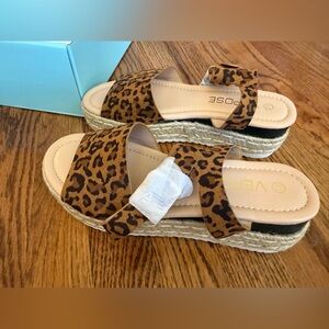 Verve Leopard Vepose Women’s Wedge Strap Sandal / size 7.5 / New in box